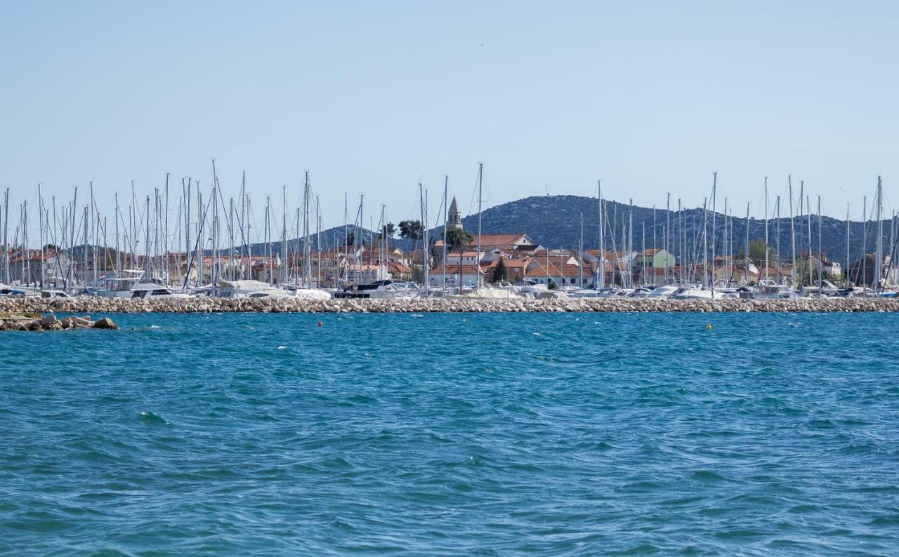 Apartments Mrsic Biograd Na Moru Exterior foto
