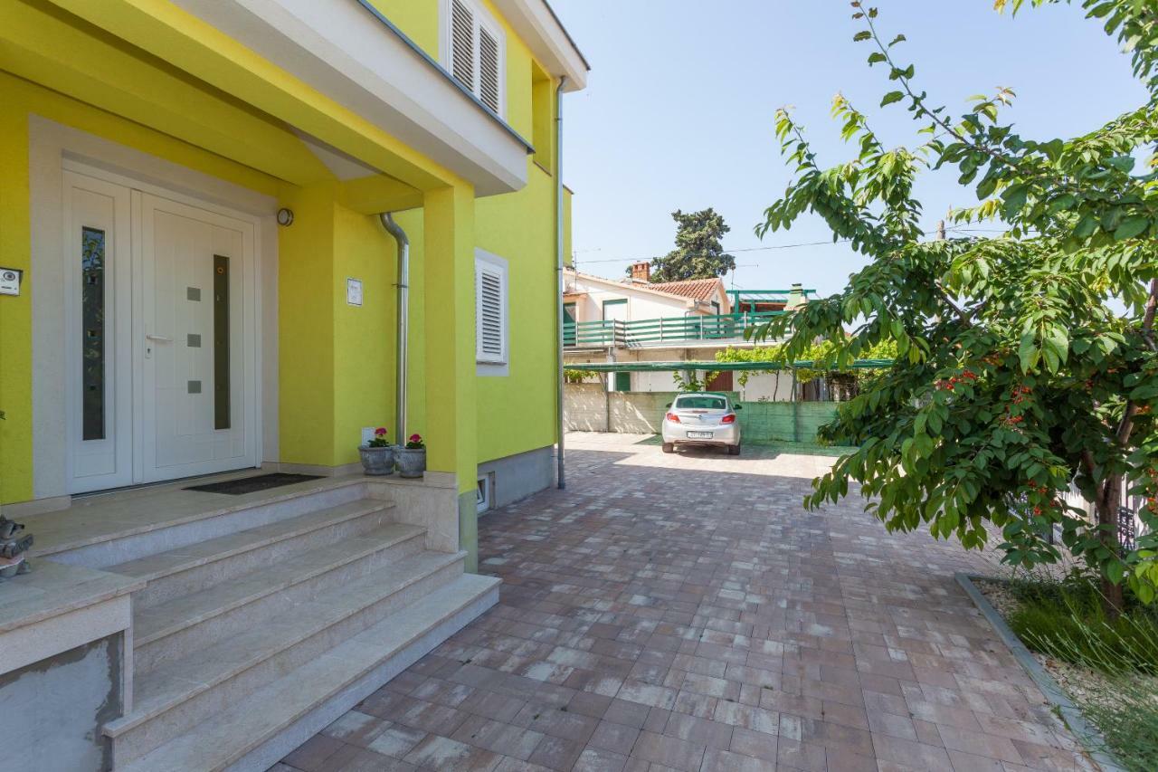 Apartments Mrsic Biograd Na Moru Exterior foto